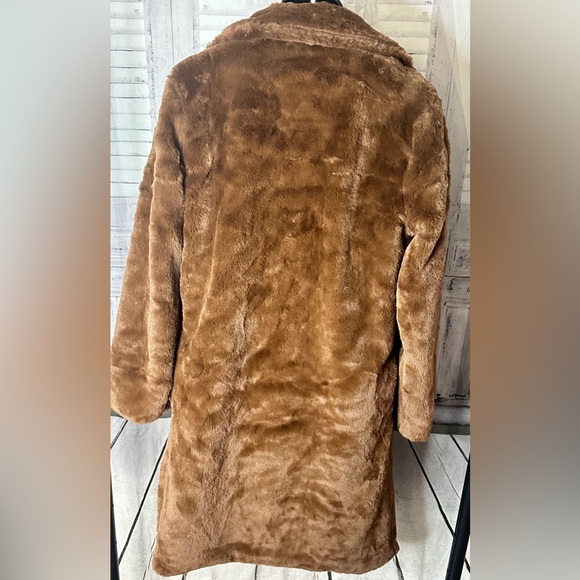 WARM AND COSY COAT IN CHOCOLATE - Picture 10 of 11